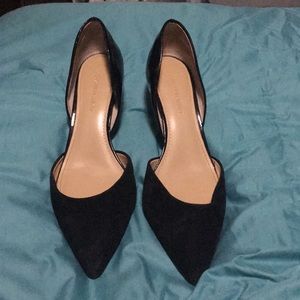 Saks Fifth Avenue Shoes - Saks Fifth Ave Black Kitten Heels Saks Fifth Avenue Shoes - Saks Fifth Ave Black Kitten Heels
